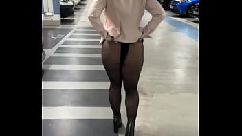 Mes bbs j'ai eu quelques jours chargés pas de sexe mais du déplacement de