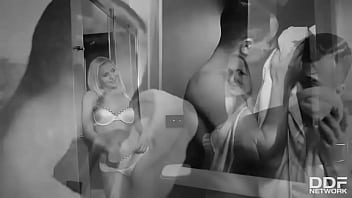 Delicious shower cumshot