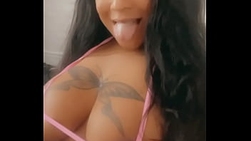 ça va mes swamers désolé en ce moment c’est le déménagement je suis pas