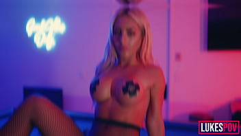 Blonde fitness slut getting her tight pussy filled with cum