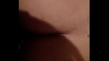 Gemendo e rebolando no picão groaso