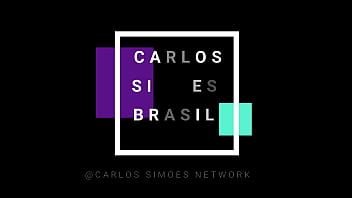 Homem forte musculoso dotado pauzudo rasgando a novinha no meio com muito tesão