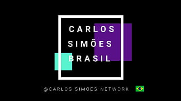 Homem forte musculoso dotado pauzudo rasgando a novinha no meio com muito tesão