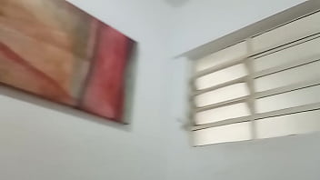 Cheia de tesão transei com meu vizinho