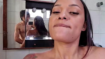 Historias dentro de casa ela descobriu que o namorado estava comendo a sogra pornô grátis