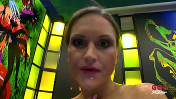 Ggg piss studio barbara bieber opens her mouth