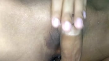 แหกหีสาวพยาบาลคนสวยแตดขาว