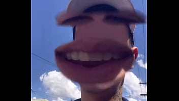 Novinho apanha por varios bruxos