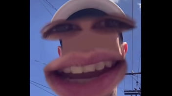 Novinho apanha por varios bruxos