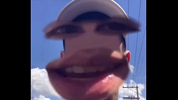 Novinho apanha por varios bruxos