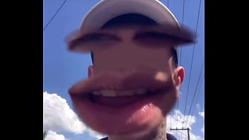 Novinho apanha por varios bruxos