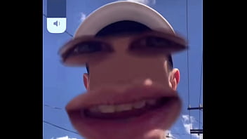 Novinho apanha por varios bruxos