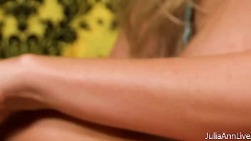 Jessica jaymes & julia ann's lesbian kisses cunnilingus & more