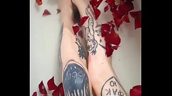 Миллионы миллионы алых роз