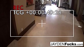 Brunette babe fucks a hot blonde slut