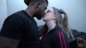 Bjs behind an alley dumpster andi ray milks rome major's bbc