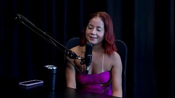 Não mostrava o rosto no começo colocou um pepino no cu não gosta de sexo na buceta e foi desafiada a bruna ferrari watch sheer red