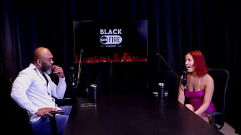 Não mostrava o rosto no começo colocou um pepino no cu não gosta de sexo na buceta e foi desafiada a bruna ferrari watch sheer red