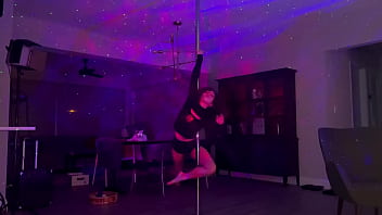 420 special for the next seven days it’s time for 30 day free trial so sign up babes i also love deftones