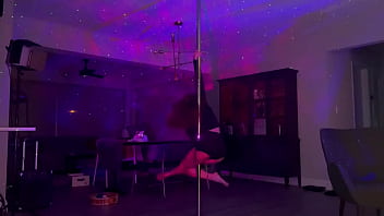 420 special for the next seven days it’s time for 30 day free trial so sign up babes i also love deftones