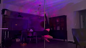 420 special for the next seven days it’s time for 30 day free trial so sign up babes i also love deftones