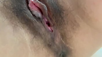 【女子大生のオナニー観察】1人で指入れオナニー。今日のオナニー姿見て 剛毛で恥ずかしい。。