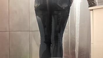 Desperate pee in my jeans and pink high heels