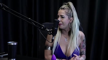 Os Clientes Voltam Por Não Dar Só O Sexo Se Masturbava Desde Nova Teve Um Cliente Ladrão De Banco E Quis Pagar Com O Boquete Julia Fontanelli Watch Sheer Red thumbnail