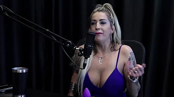 Os Clientes Voltam Por Não Dar Só O Sexo Se Masturbava Desde Nova Teve Um Cliente Ladrão De Banco E Quis Pagar Com O Boquete Julia Fontanelli Watch Sheer Red thumbnail