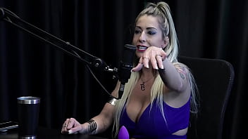 Os clientes voltam por não dar só o sexo se masturbava desde nova teve um cliente ladrão de banco e quis pagar com o boquete julia fontanelli watch sheer red