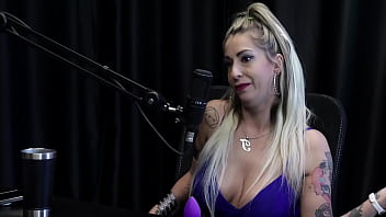 Os Clientes Voltam Por Não Dar Só O Sexo Se Masturbava Desde Nova Teve Um Cliente Ladrão De Banco E Quis Pagar Com O Boquete Julia Fontanelli Watch Sheer Red thumbnail