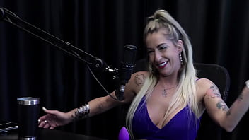 Os clientes voltam por não dar só o sexo se masturbava desde nova teve um cliente ladrão de banco e quis pagar com o boquete julia fontanelli watch sheer red