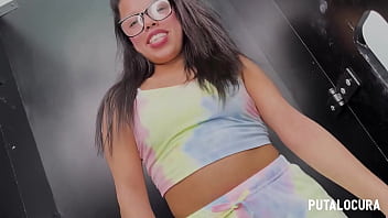 Putalocura morbosa latina laura love traga toda la leche en guarro gloryhole