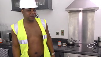 Rose skies take plumber's bbc like a slut