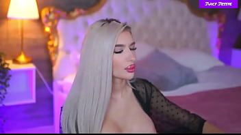 Blonde juicy jessye butt nakey pussy pleasin'