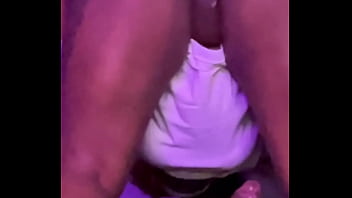 Detrás de enseñando a mi hermanastra yazmin cómo tomar bbc