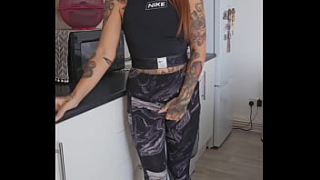 Pee Desperation In My Leggings thumbnail