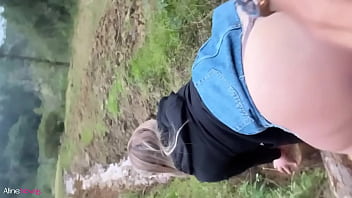Boquete e sexo no mato com gozo na boca da loira aline novak