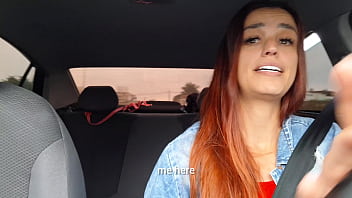 Motorista de app pega passageiro se masturbando por trás e deu pra ele no carro