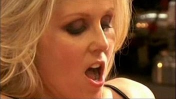 Julia fucks her mechanic