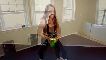 Savage sarah works out and gives a blowjob in the gym with cum in mouth
