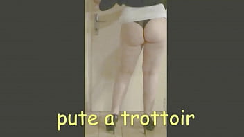 Une gros blonde a gros cul