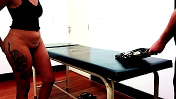 Waxing client gets horny and has sex with the waxer