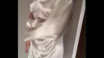 Un autre peignoir qui peut aller avec l’es ensembles blanc