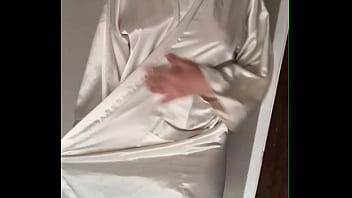 Un autre peignoir qui peut aller avec l’es ensembles blanc