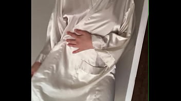 Un autre peignoir qui peut aller avec l’es ensembles blanc