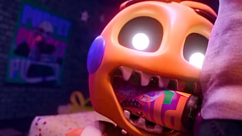 Toy chica loves free moments