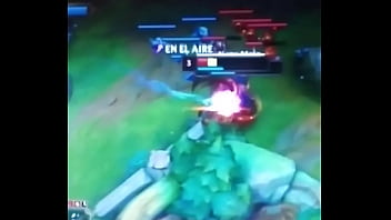 Gordo Mamon Le Rompen Su Orto Con Gigante Sable thumbnail