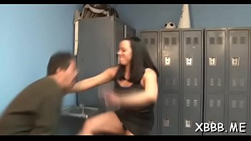 Tasty bombshell fucked well