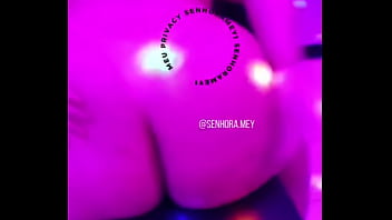 Linda e maravilhosa senhora mey